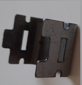 38mm Trunking Fire Clips (Pack of 25)